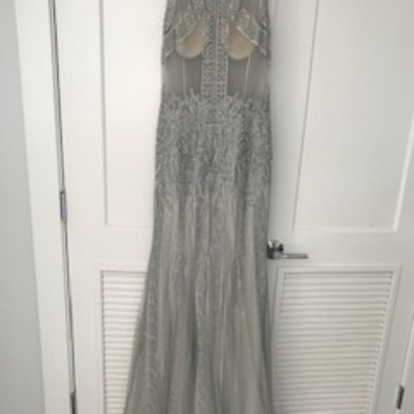 Prom/Formal Dress by Camille la Vie Size 8 in Grey & Silver - Picture 10 of 12
